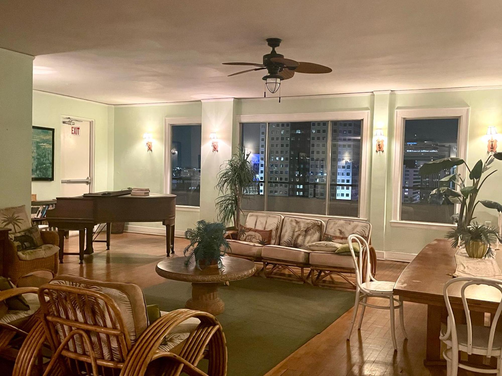 Your Penthouse Ocean View With City Lights And Queen Mary Too Long Beach Exterior photo